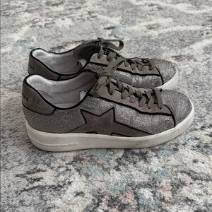 Lola Cruz Supernova Sneakers